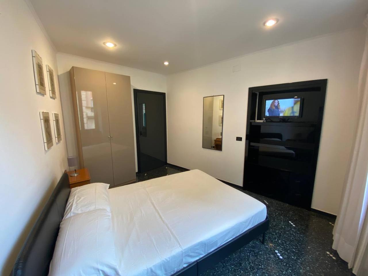 Martel Rooms - Genova Centro Brignole Екстер'єр фото