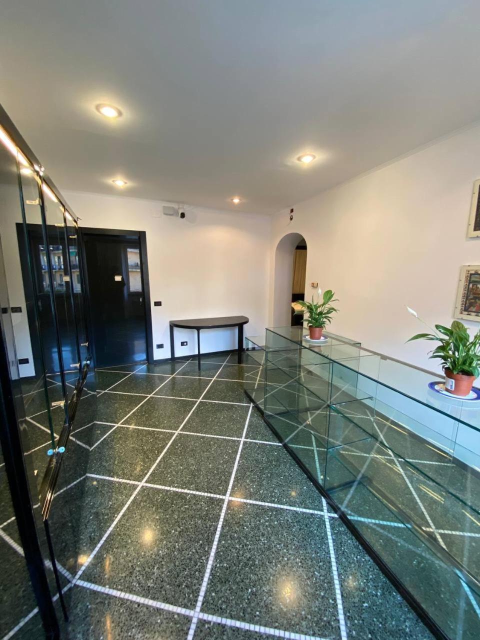 Martel Rooms - Genova Centro Brignole Екстер'єр фото
