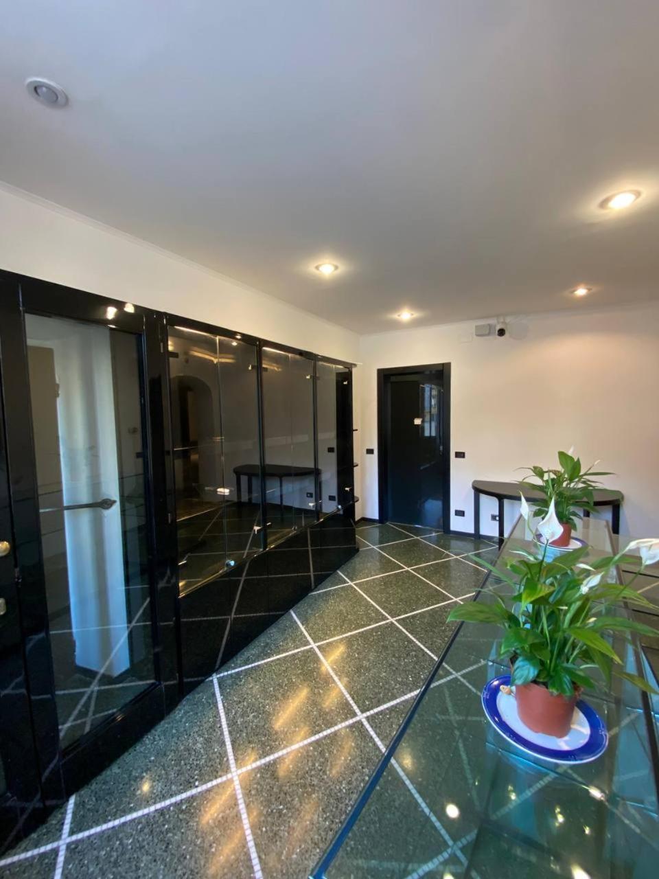 Martel Rooms - Genova Centro Brignole Екстер'єр фото