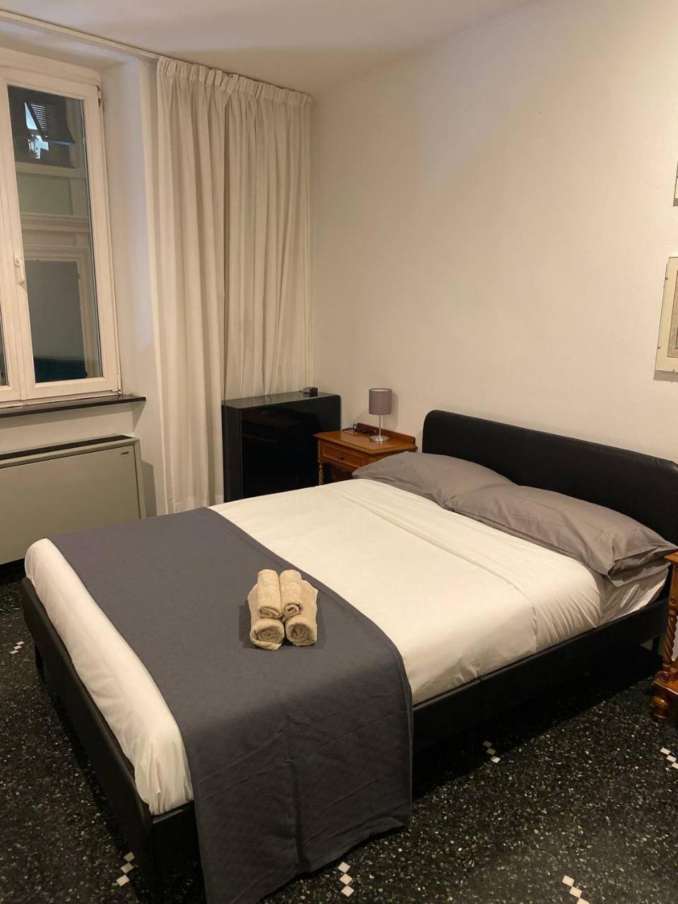 Martel Rooms - Genova Centro Brignole Екстер'єр фото