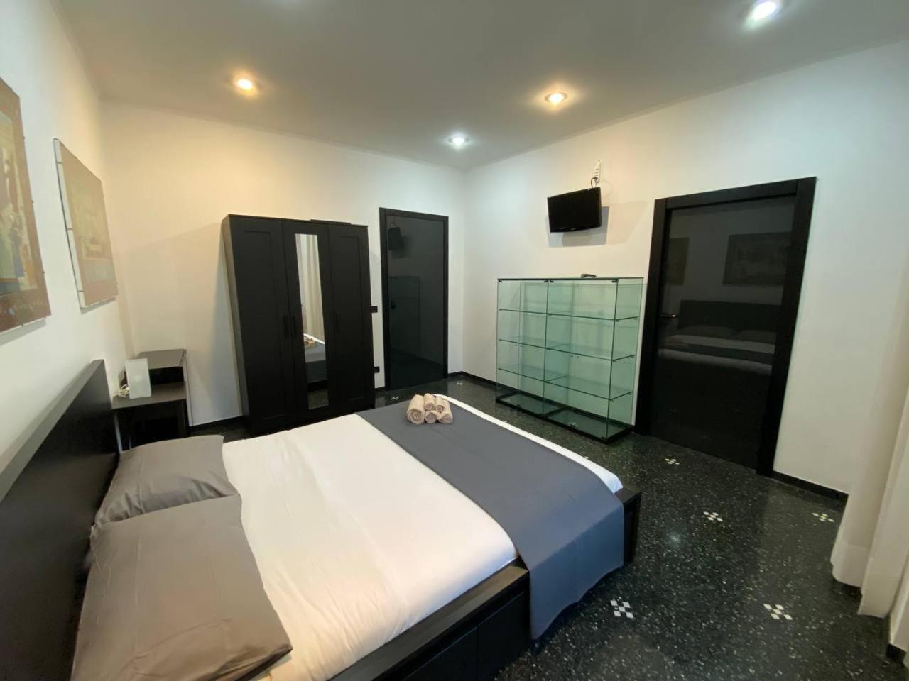 Martel Rooms - Genova Centro Brignole Екстер'єр фото